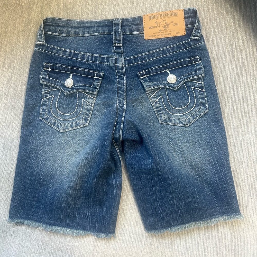 TRUE RELIGION SHORTS